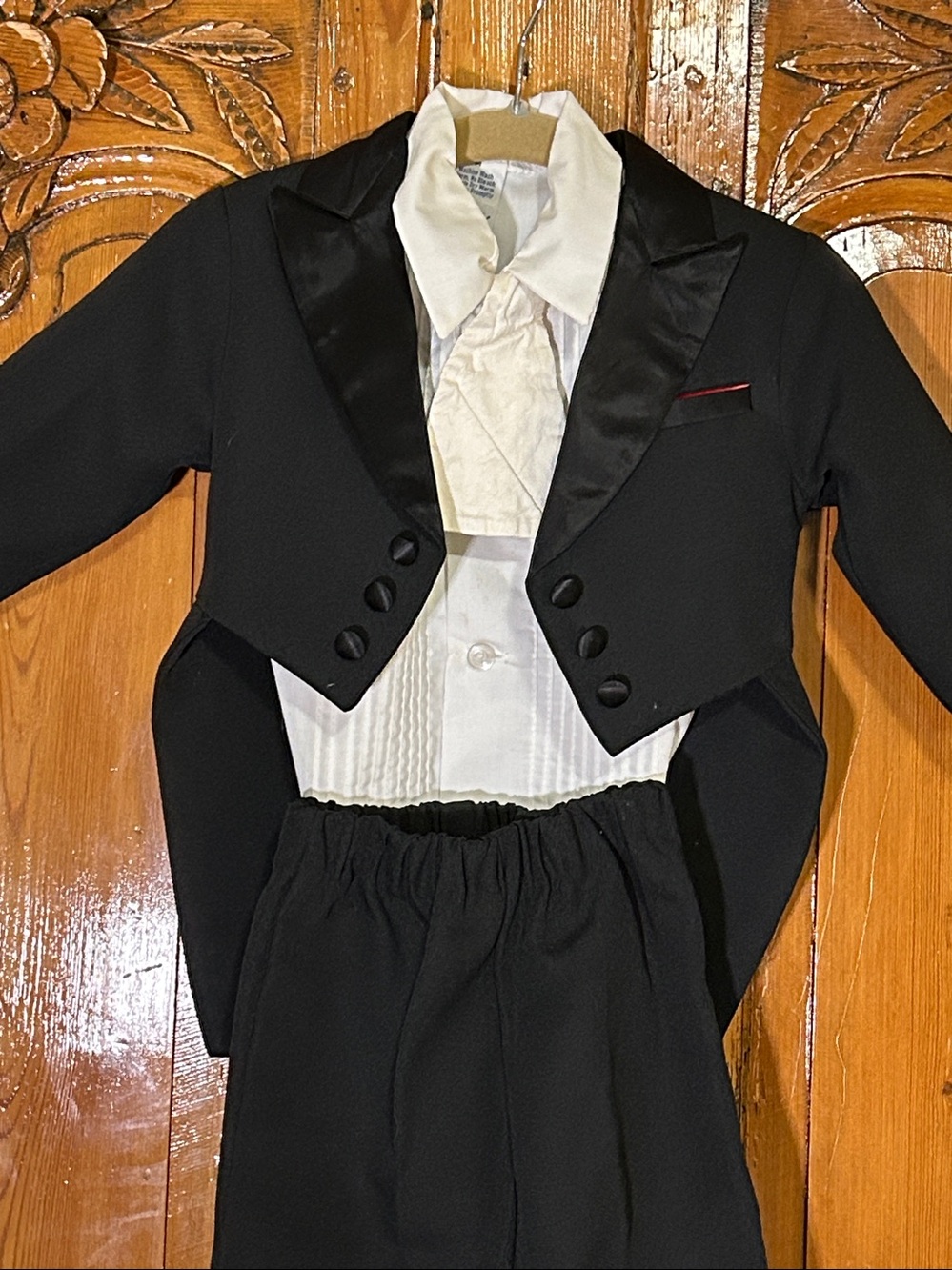 Lito Boys “Tails” Tux 3 Piece size Toddler medium - Picture 5 of 13